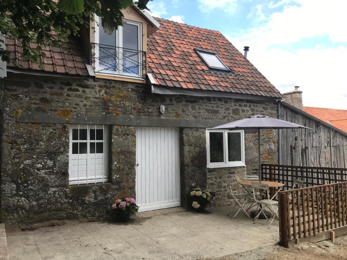 Ferme De Noyes Cottage Sourdeval 外观 照片