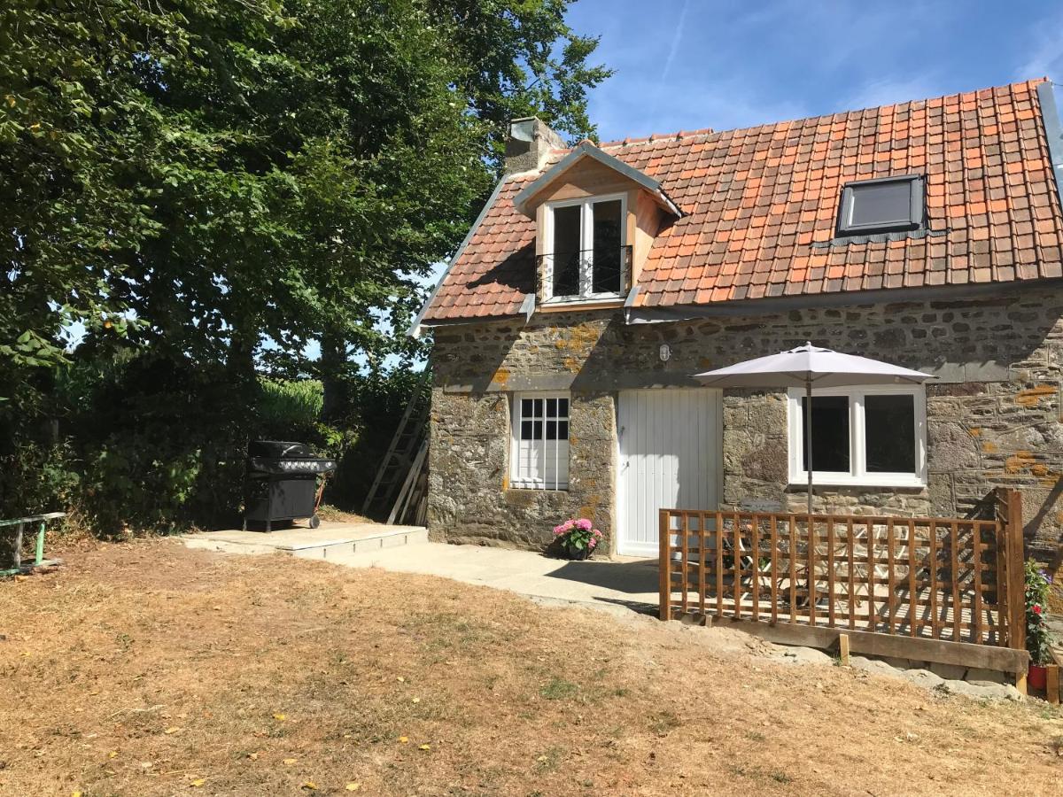 Ferme De Noyes Cottage Sourdeval 外观 照片