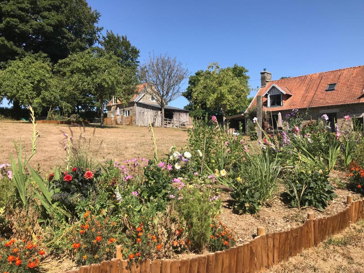 Ferme De Noyes Cottage Sourdeval 外观 照片