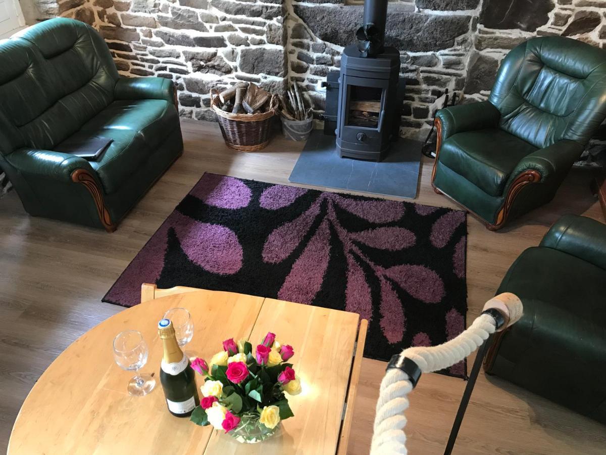 Ferme De Noyes Cottage Sourdeval 外观 照片